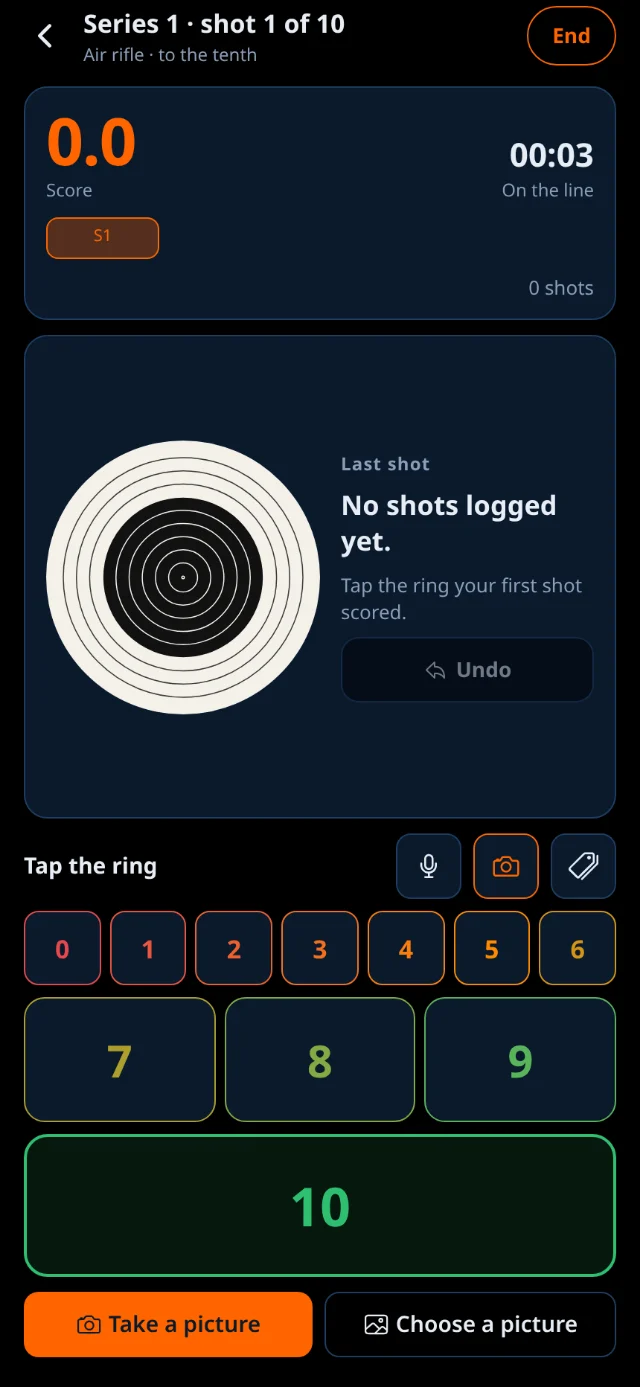 A session in progress, with Take a picture and Choose a picture opened under the scoring keypad.